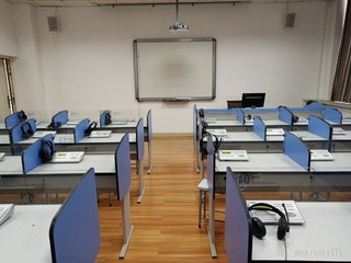 文理大楼102W教室 (1)